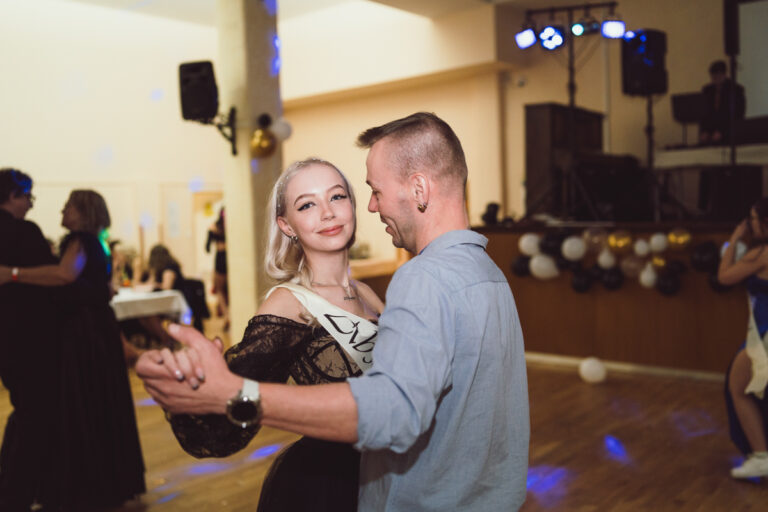 Dvůr Králové nad Labem – Maturitní ples – Fotograf-14