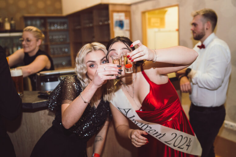 Dvůr Králové nad Labem – Maturitní ples – Fotograf-16