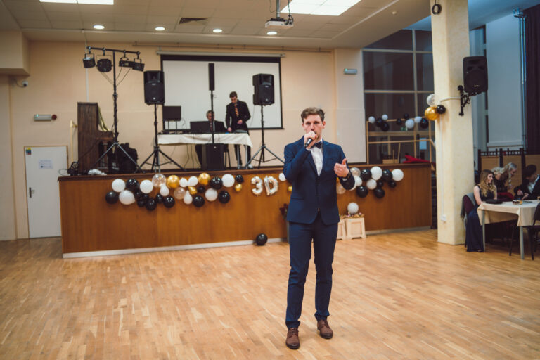 Dvůr Králové nad Labem – Maturitní ples – Fotograf-2