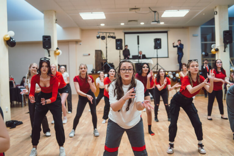 Dvůr Králové nad Labem – Maturitní ples – Fotograf-3