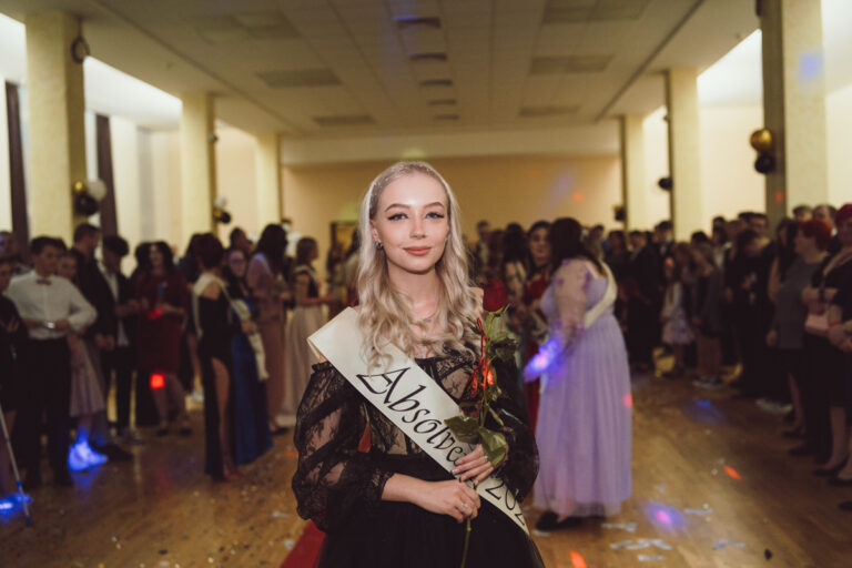 Dvůr Králové nad Labem – Maturitní ples – Fotograf-9