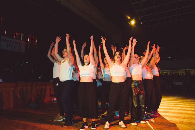 Hradec Králové – Maturitní ples – Fotograf-18