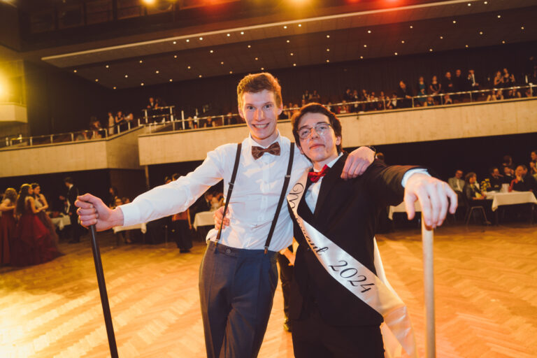 Hradec Králové – Maturitní ples – Fotograf-38