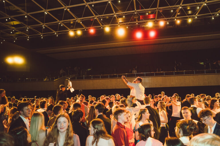 Hradec Králové – Maturitní ples – Fotograf-41