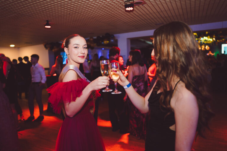 Pardubice – Maturitní ples – Fotograf-12