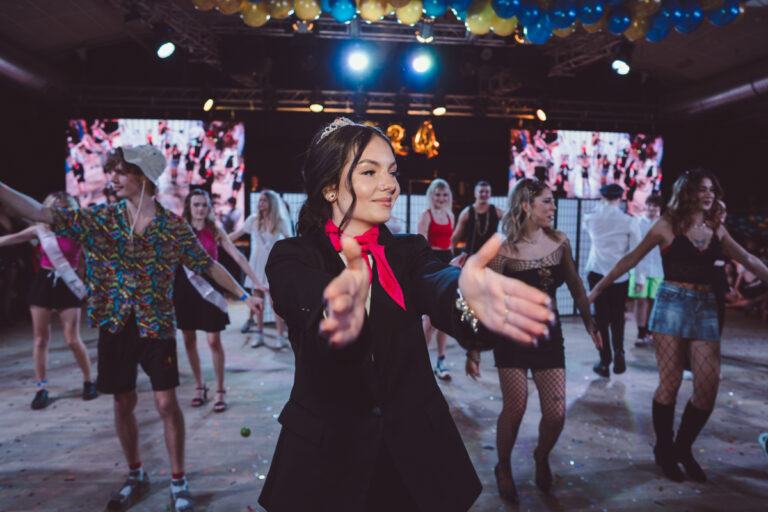 Pardubice – Maturitní ples – Fotograf-20