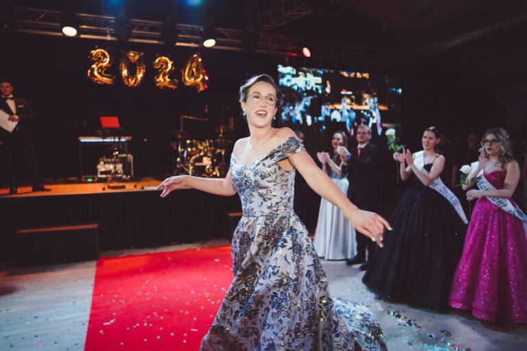 Pardubice – Maturitní ples – Fotograf-8